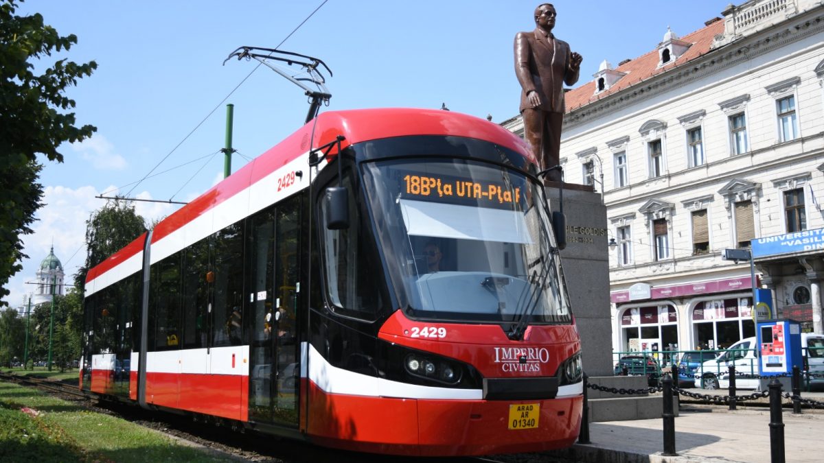 Consilierii locali din Arad au aprobat reducea tarifelor pentru transportul public la 1 leu pe zi. Abonamentul lunar va costa 20 de lei începând cu 1 august