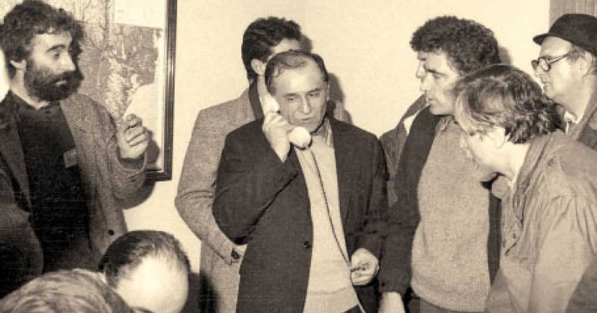 Secretele MAE de după 1989. Istoricul Cosmin Popa: „Ion Iliescu a guvernat prin război hibrid înainte ca acesta să fie inventat oficial”