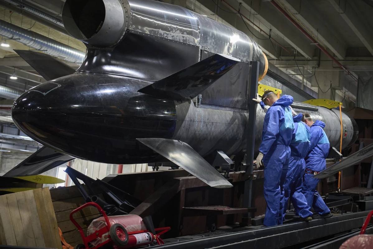 Boom-ul industriei de apărare al Ucrainei l-a luat prin surprindere pe Putin. Armele Kievului lovesc în inima Rusiei