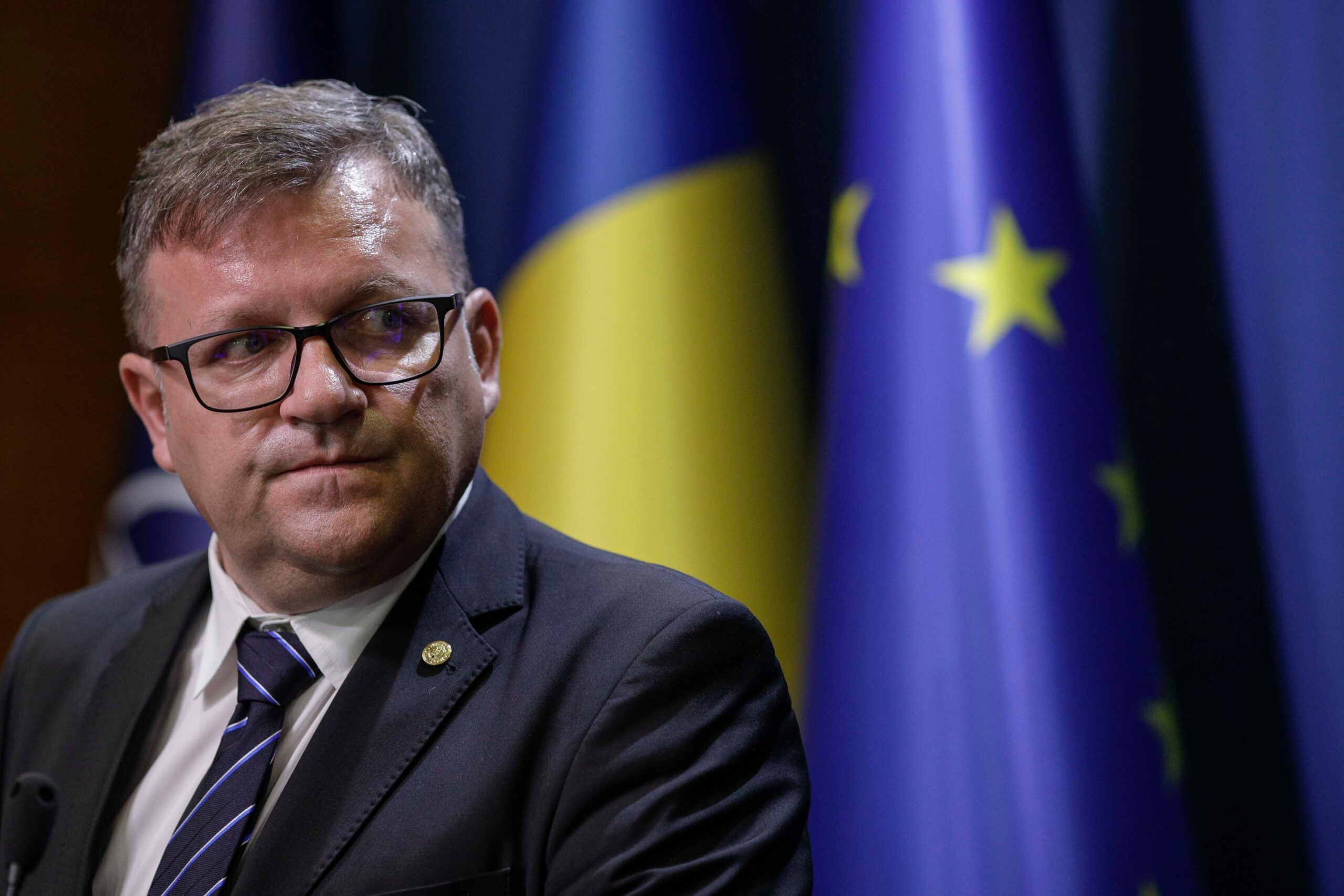 Marius Budăi îi pune în aceeași oală pe Veștea și Bolojan: „România are nevoie de un Guvern care să pună omul în centrul deciziilor”