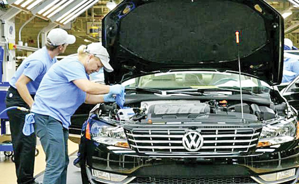 Cum vrea Berlinul să prevină închiderea fabricilor celui mai mare producător auto european