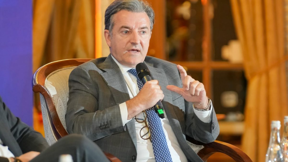România riscă să producă energie pe care nu are cine să o consume. Avertismentul președintelui CRE privind miliardele investite în sector