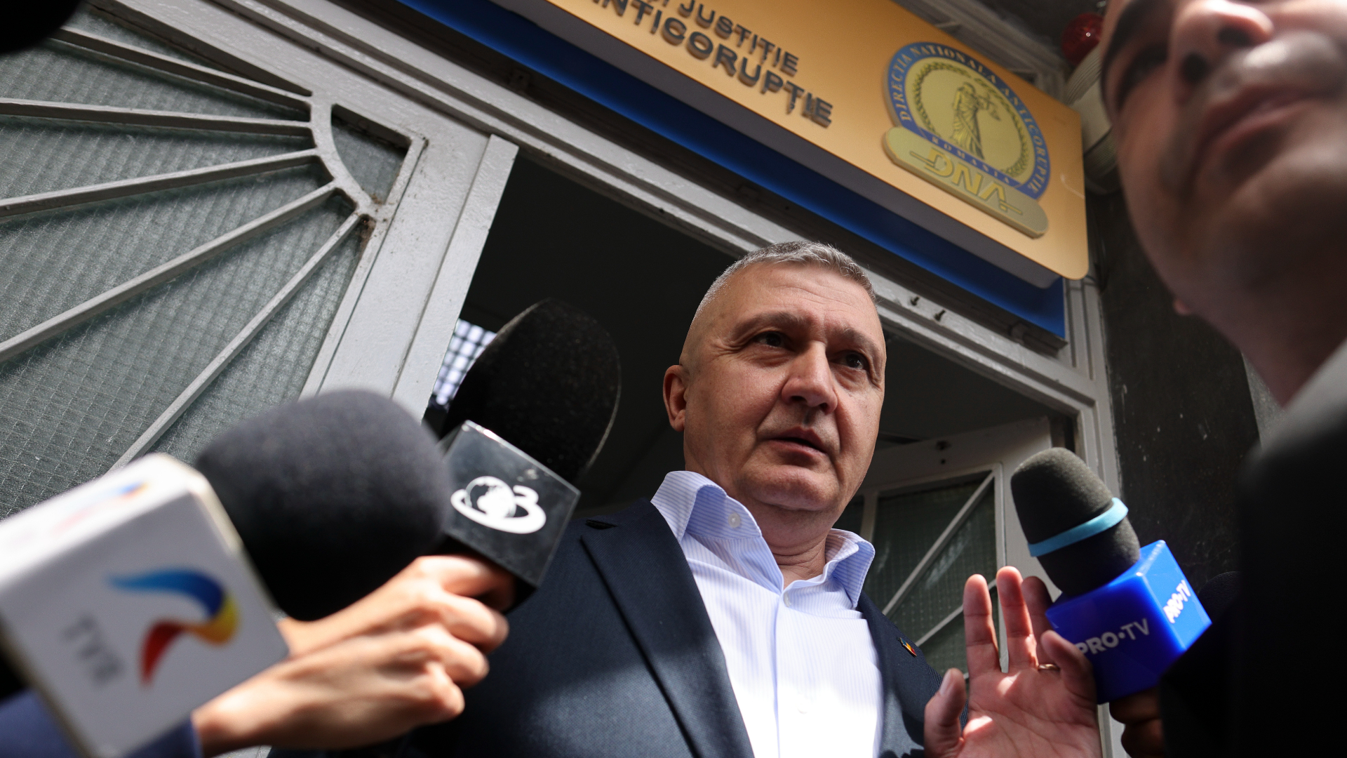 Prima reacție a șefului Armatei, după ce a fost pus sub acuzare de DNA: „Afirm fără echivoc că nu am săvârșit nicio faptă de corupție” : Europa FM