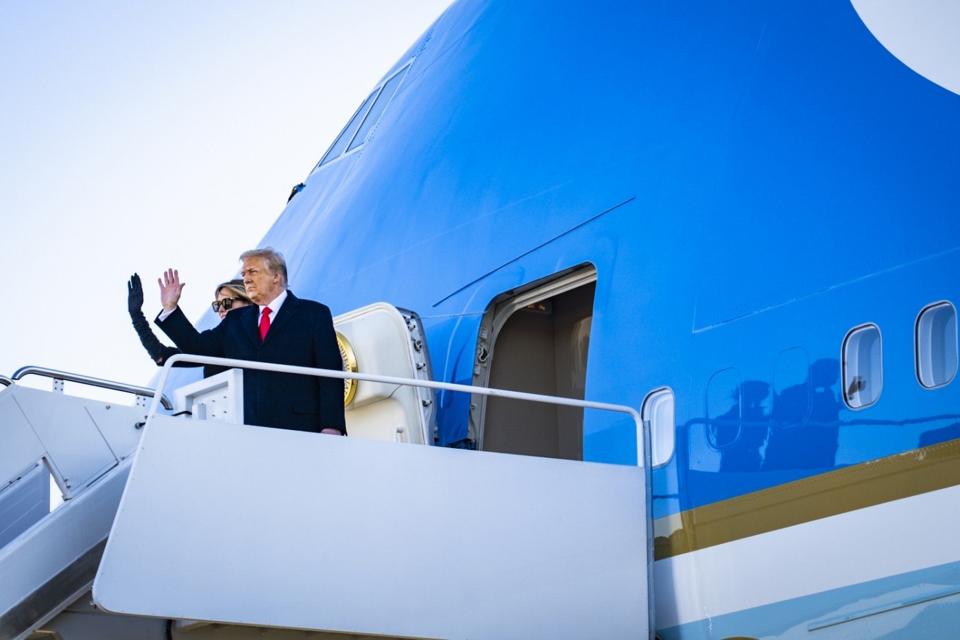Jurnaliști din cea mai mare democrație a lumii, dați în judecată de Trump după ce au scris despre avionul președintelui SUA