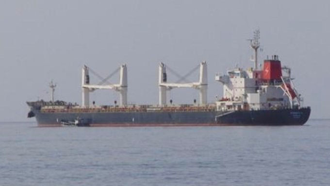 Houthi anunță un embargo maritim împotriva Arabiei Saudite, amplificând riscurile pentru piața mondială a petrolului