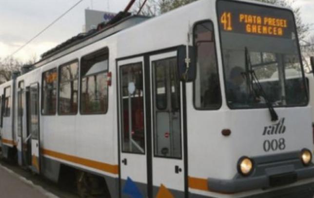 Tramvaiele liniei 41 vor circula cu program prelungit vineri seara, după meciul FCSB – FC Argeş : Europa FM