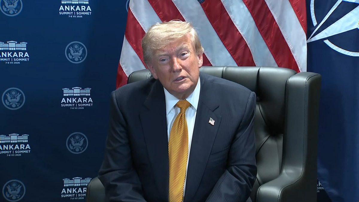 Trump amenință că ar putea captura Insula Kharg dn Iran
