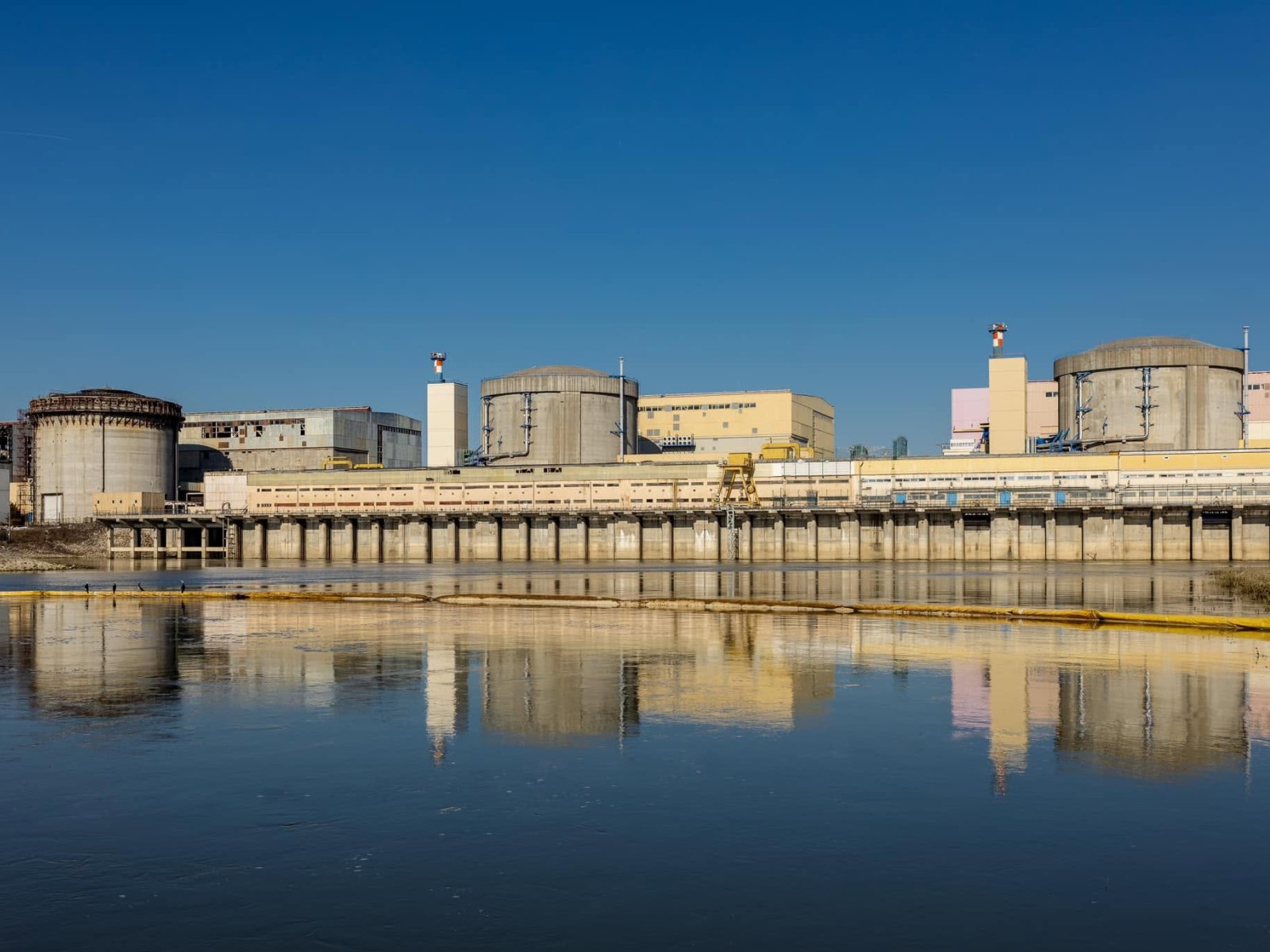 Alertă transmisă de la București către Comisia Europeană. Seceta severă și nivelul critic al Dunării pun în pericol funcționarea Centralei Nucleare de la Cernavodă