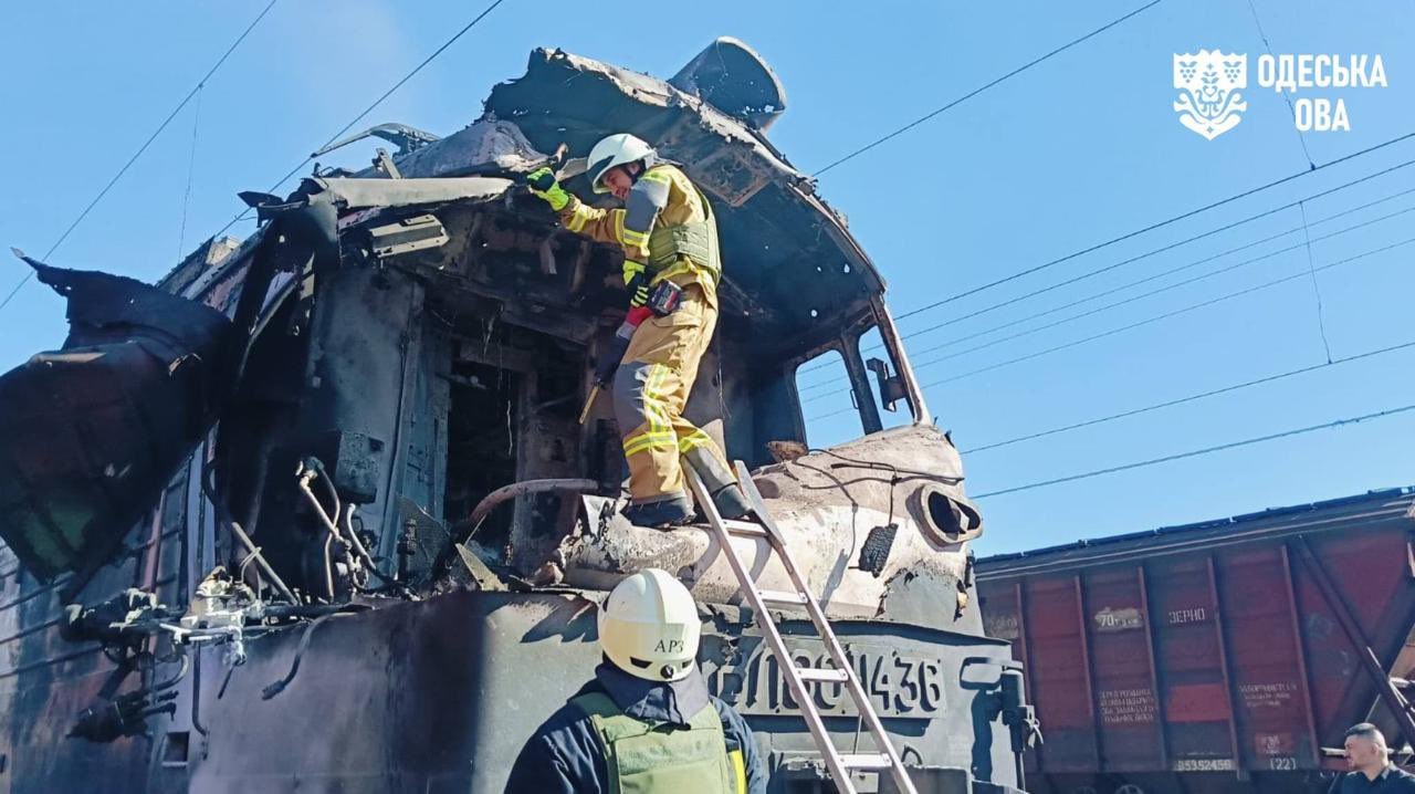 Atac rusesc asupra unui tren de călători în Odesa. Mecanicul și ajutorul său au fost uciși, 340 de pasageri au fost evacuați