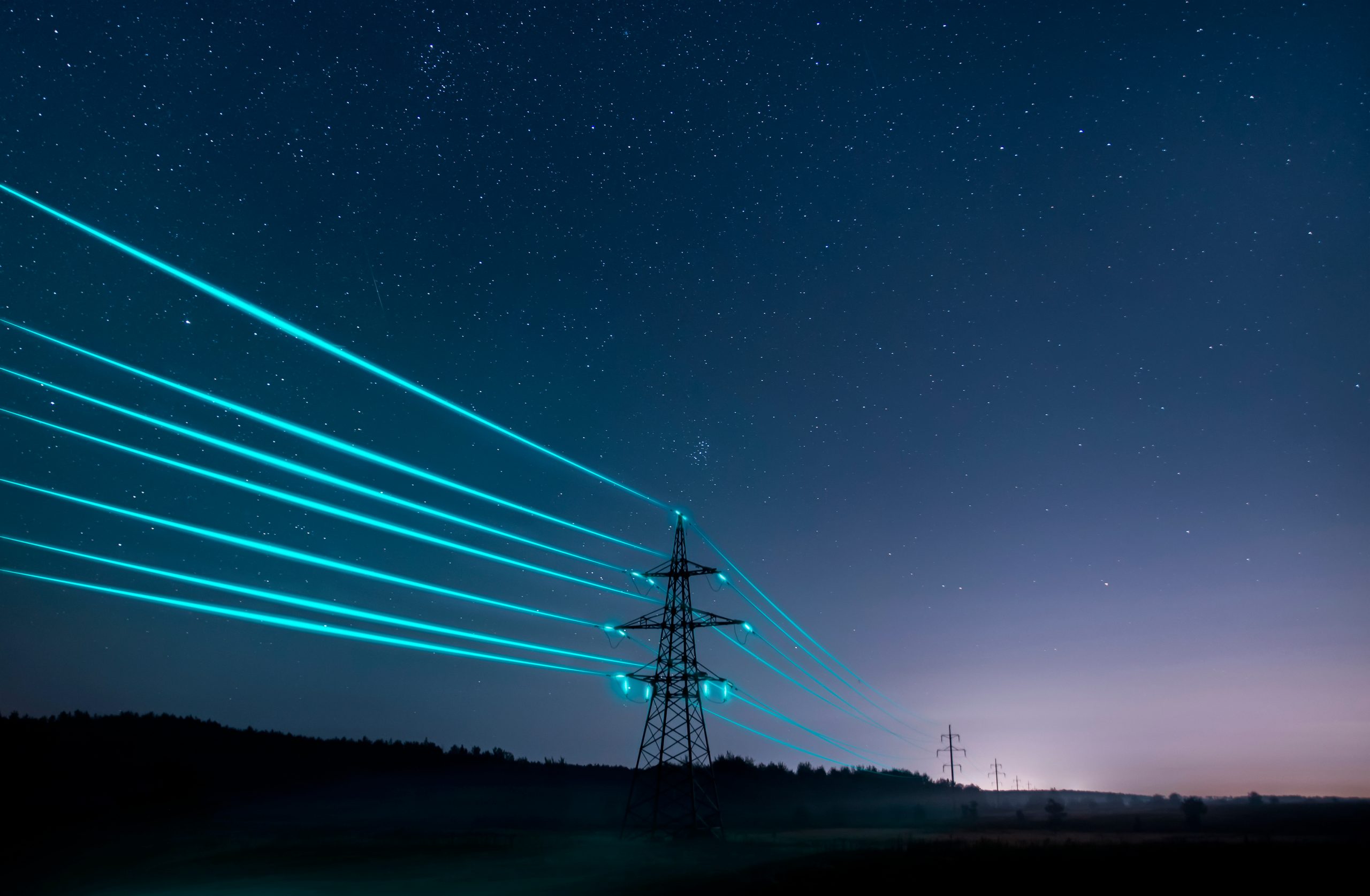 Mai multe orașe încep să ia măsuri de  reducere a consumului de energie electrică, în contextul stării de alertă energetică provocate de debitul foarte scăzut al Dunării  : Europa FM