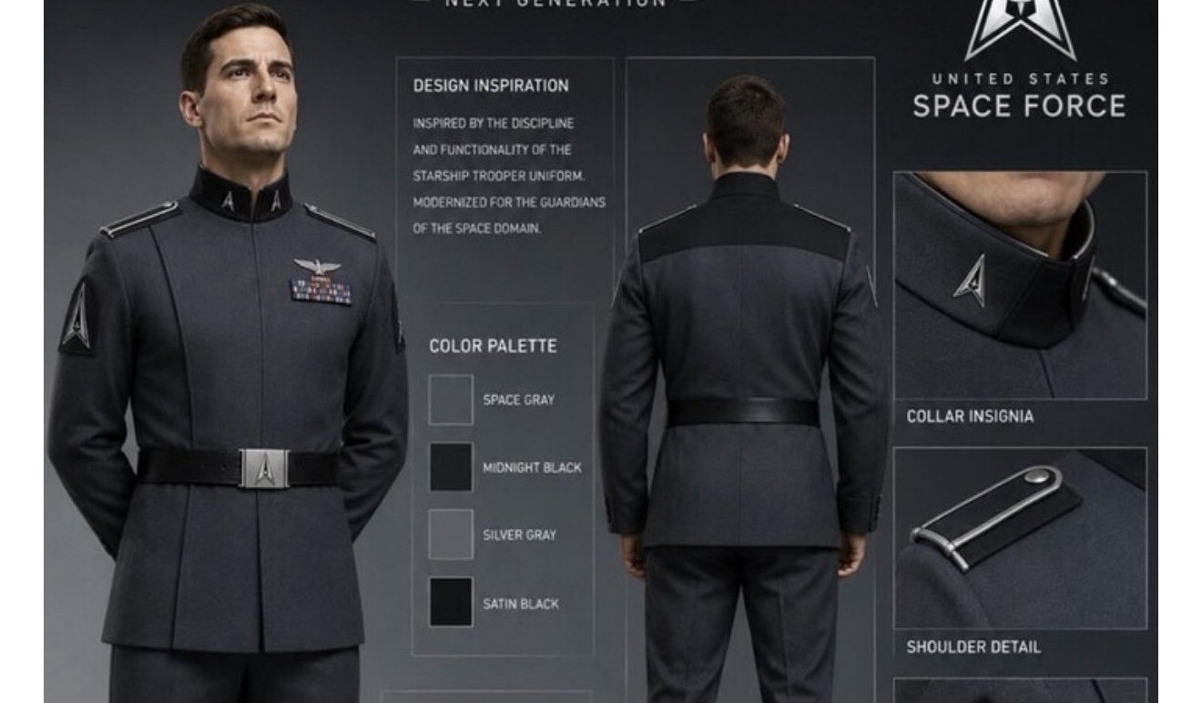 Trump prezintă noile uniforme ale Forțelor Spațiale americane, inspirate din filmul „Starship Troopers”