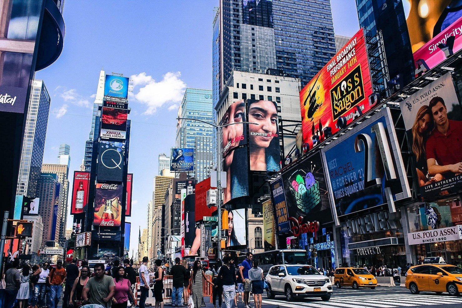 Uniți în datorii. Cum a devenit America a devenit o națiune de bogați falși