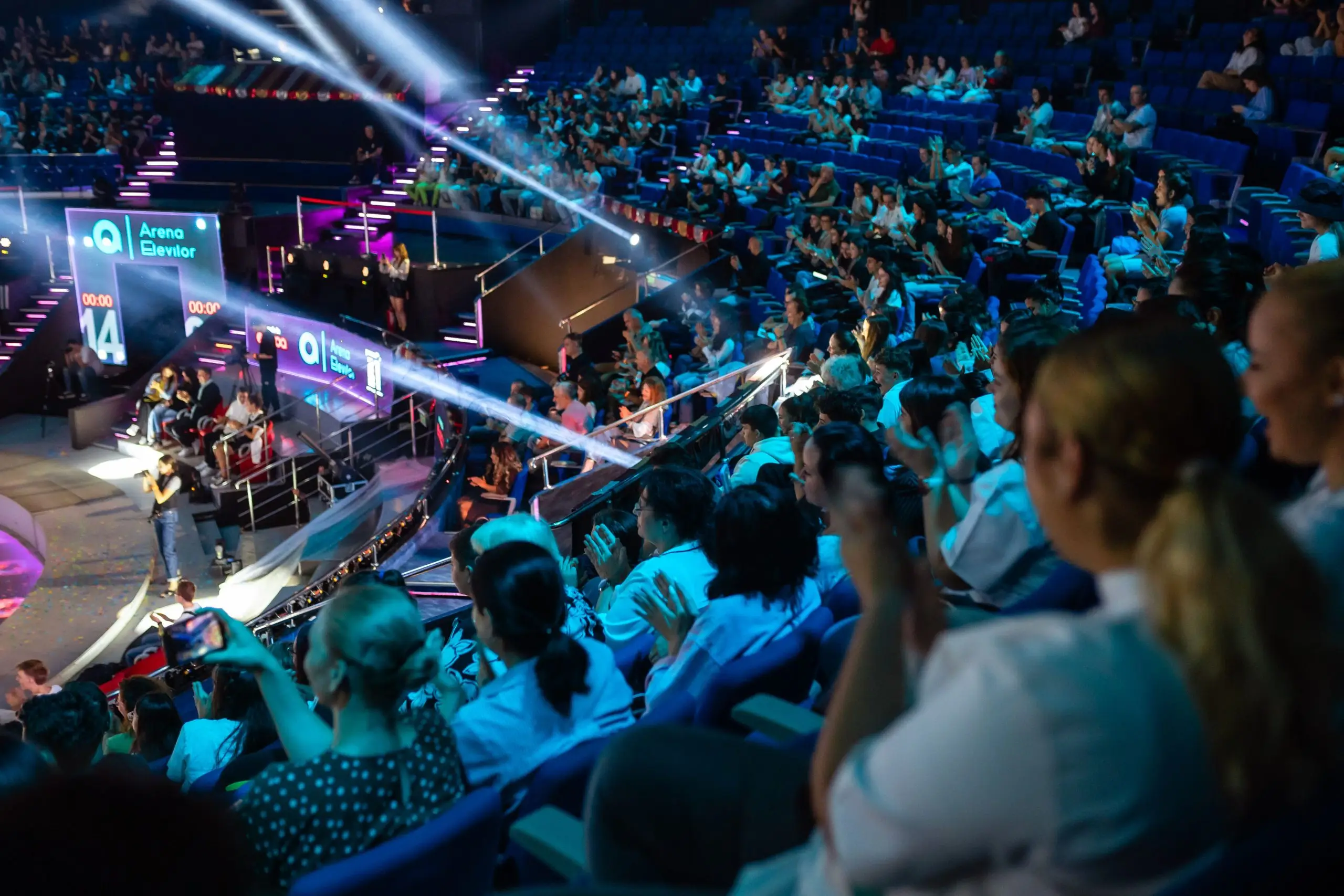 Arena Elevilor revine la București cu 50 de profesioniști