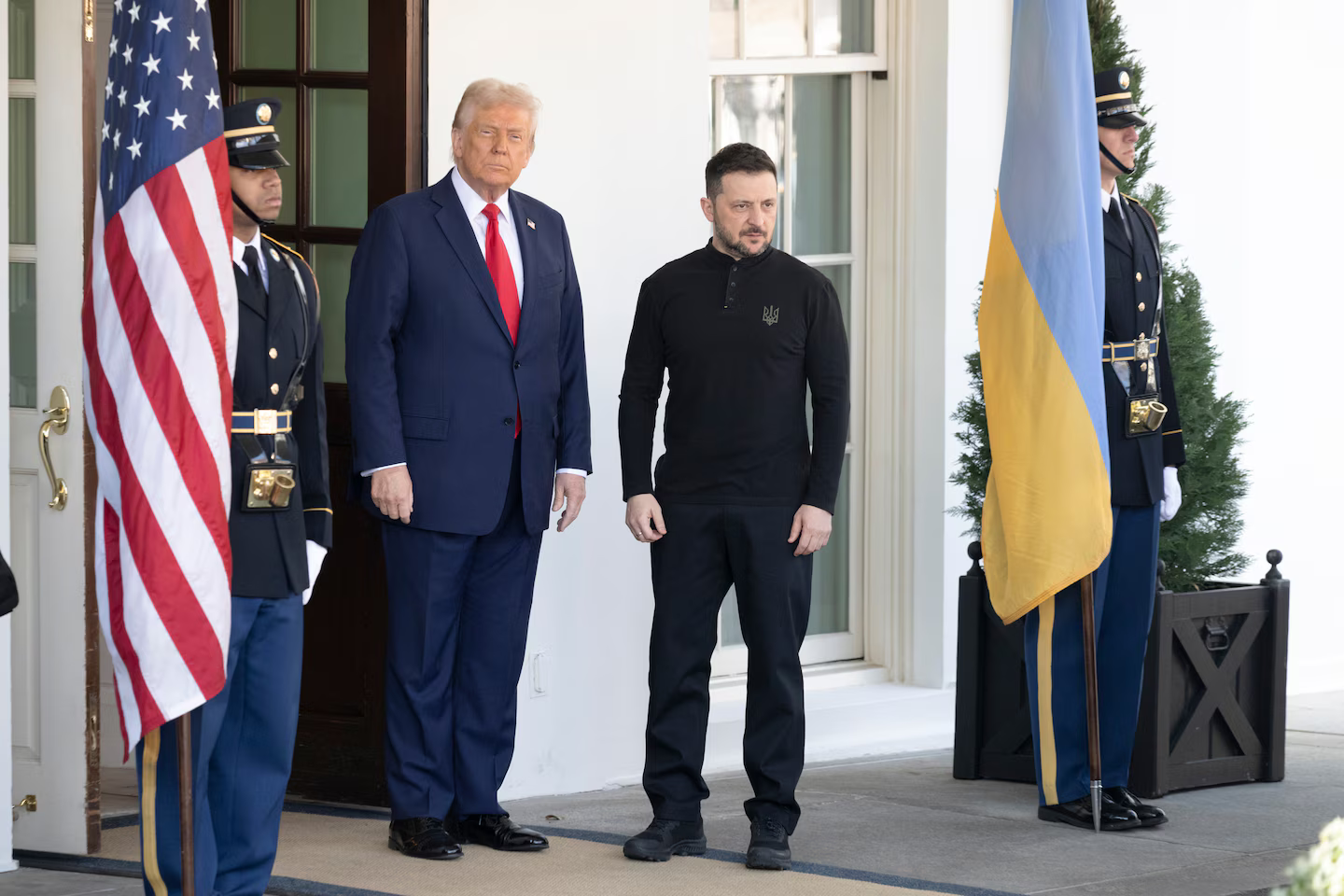 Trump îi cere lui Zelenski să nu atace rafinăriile rusești