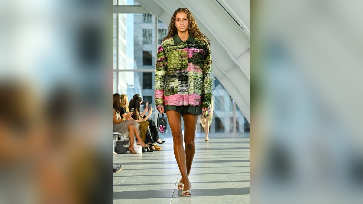 Ce vezi New York Fashion Week