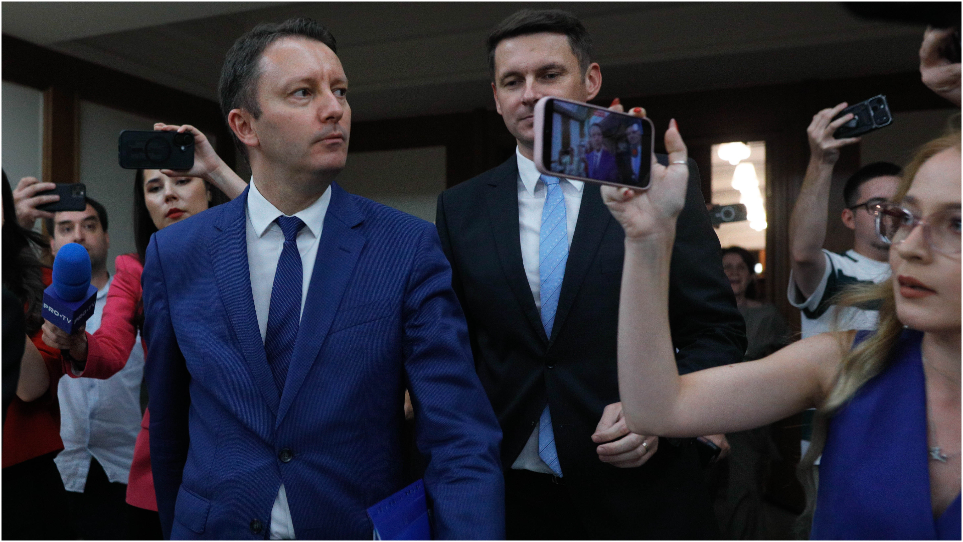 Politologul Costin Ciobanu, despre șansele Guvernului Mureșan: „AUR poate să genereze anumite surprize”. Ce spune despre intențiile PSD față de partidul lui Simion : Europa FM