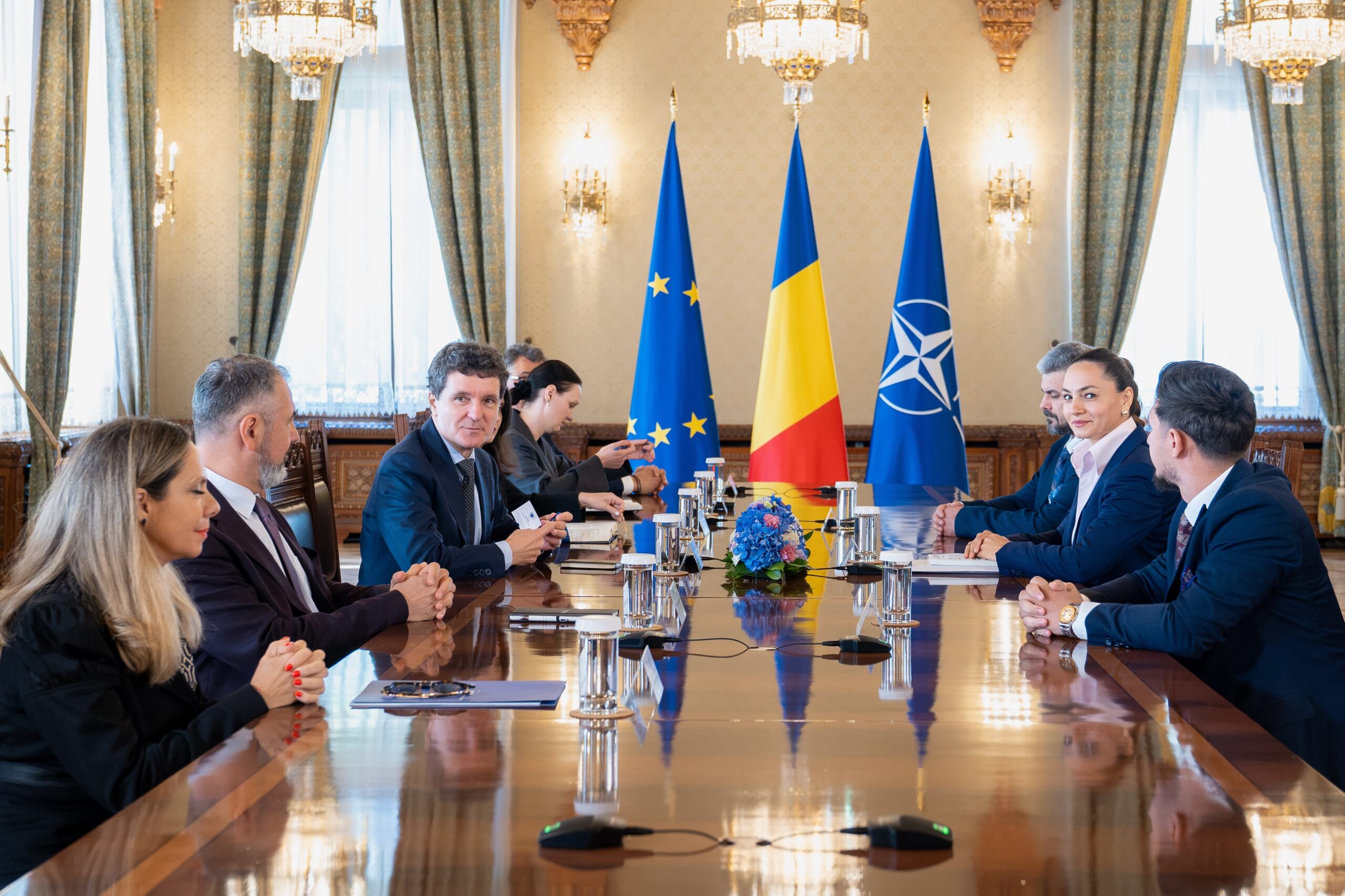 Nicușor Dan reia consultările pentru desemnarea premierului. A patra rundă în cinci luni de criză politică