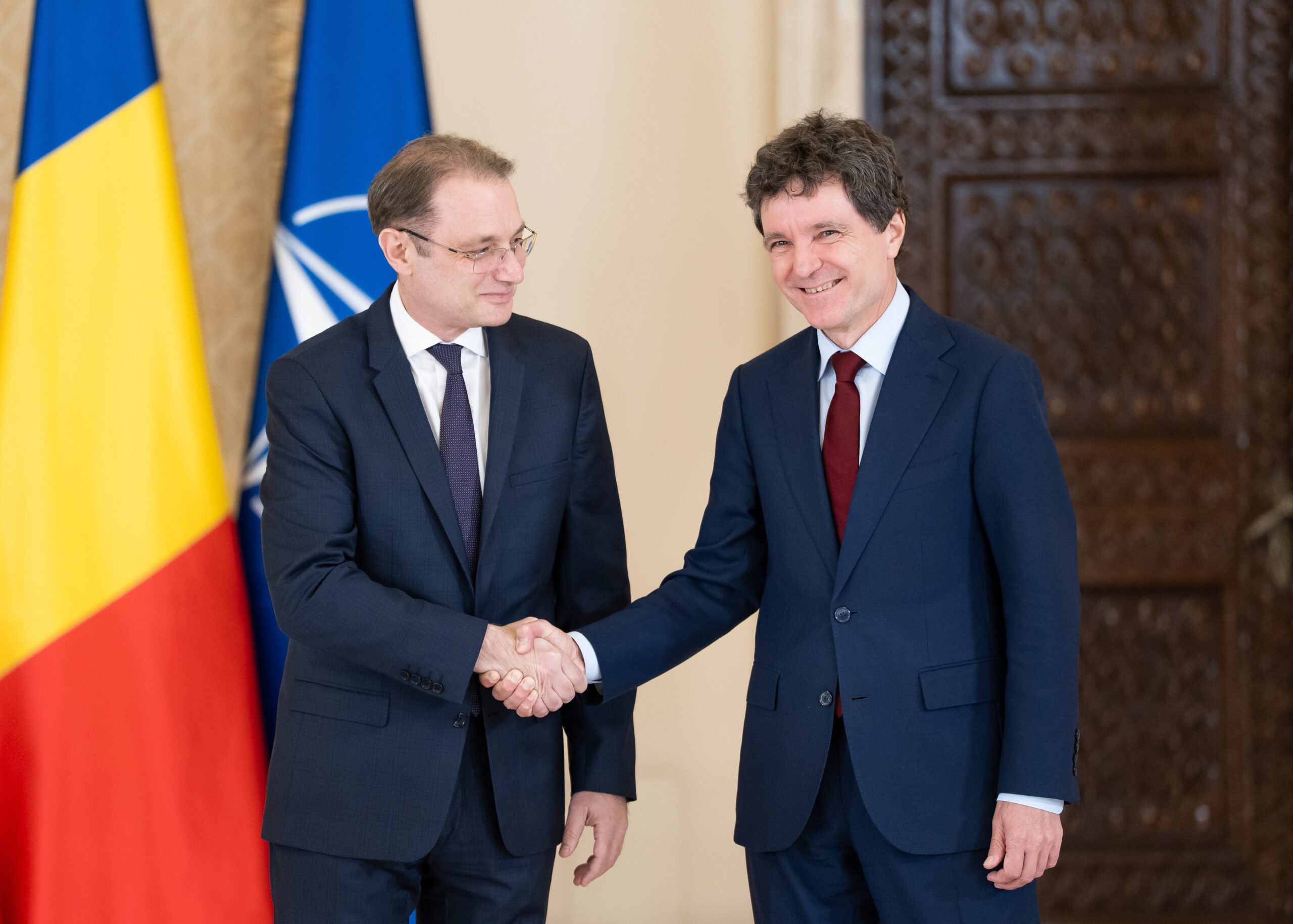 Luca Niculescu, după desemnarea sa ca premier: „Avem nevoie de punți, nu de ziduri. Nu pot promite miracole”