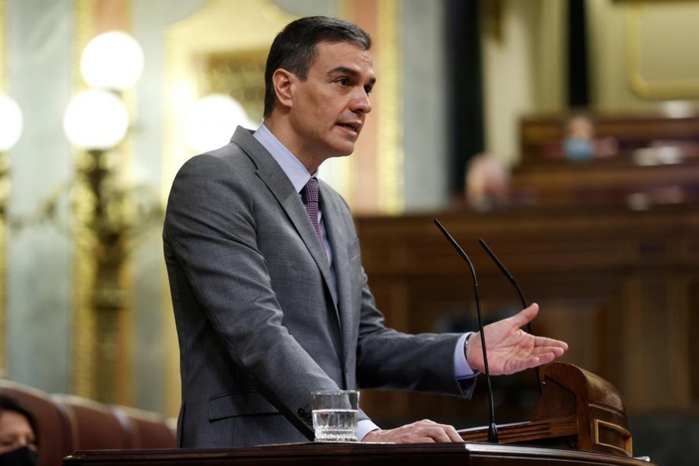 Alegerile anticipate din Spania ar putea schimba echilibrul politic de la Bruxelles. O înfrângere a lui Sánchez va pune la încercare coaliția care o susține pe Ursula von der Leyen