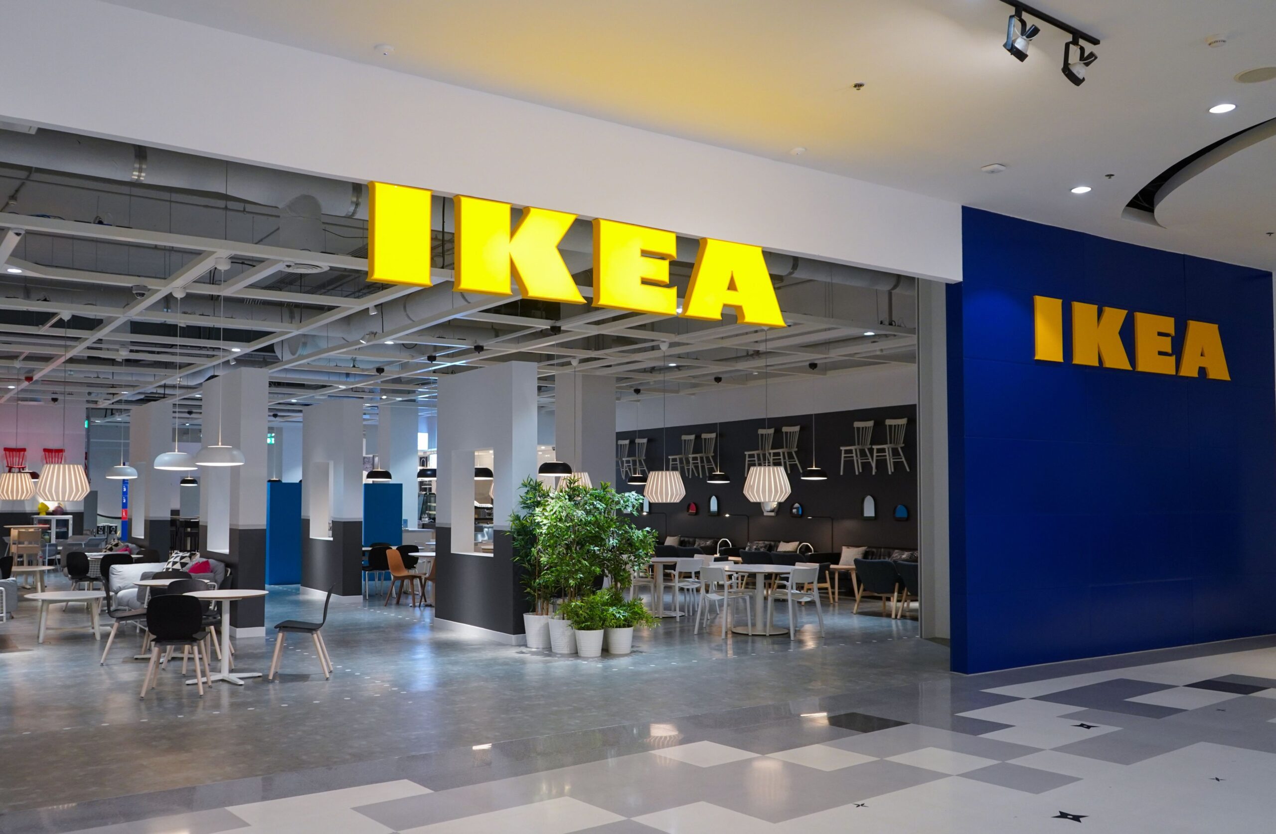 Cum ar putea fi transformate magazinele IKEA în adăposturi de urgență. Planul pregătit de Danemarca pentru situații de criză