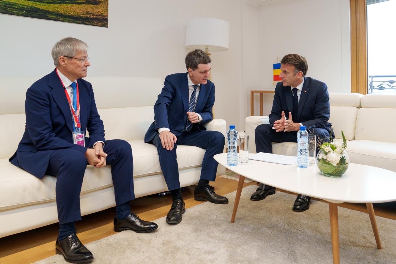 Nicușor Dan a vorbit cu Macron despre atacurile cu drone din Marea Neagră și candidatura României la Organizația internațională a Francofoniei