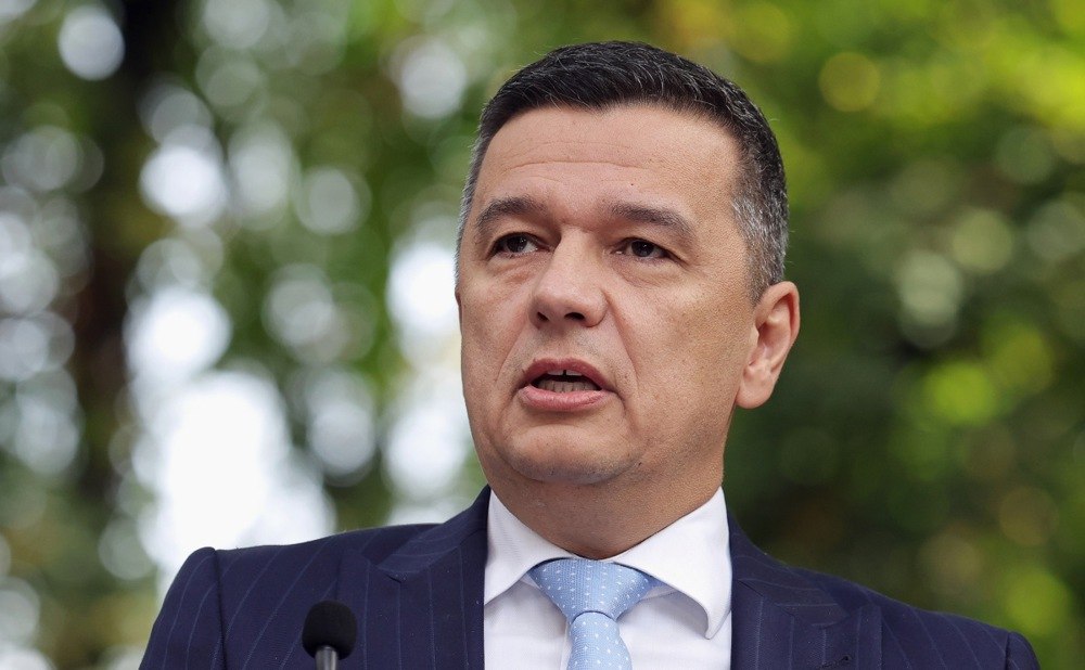 „Anul viitor, taxele pentru români și companiile românești nu vor crește”, susține Sorin Grindeanu. I-a cerut premierului angajarea răspunderii pe două proiecte mari de reformă