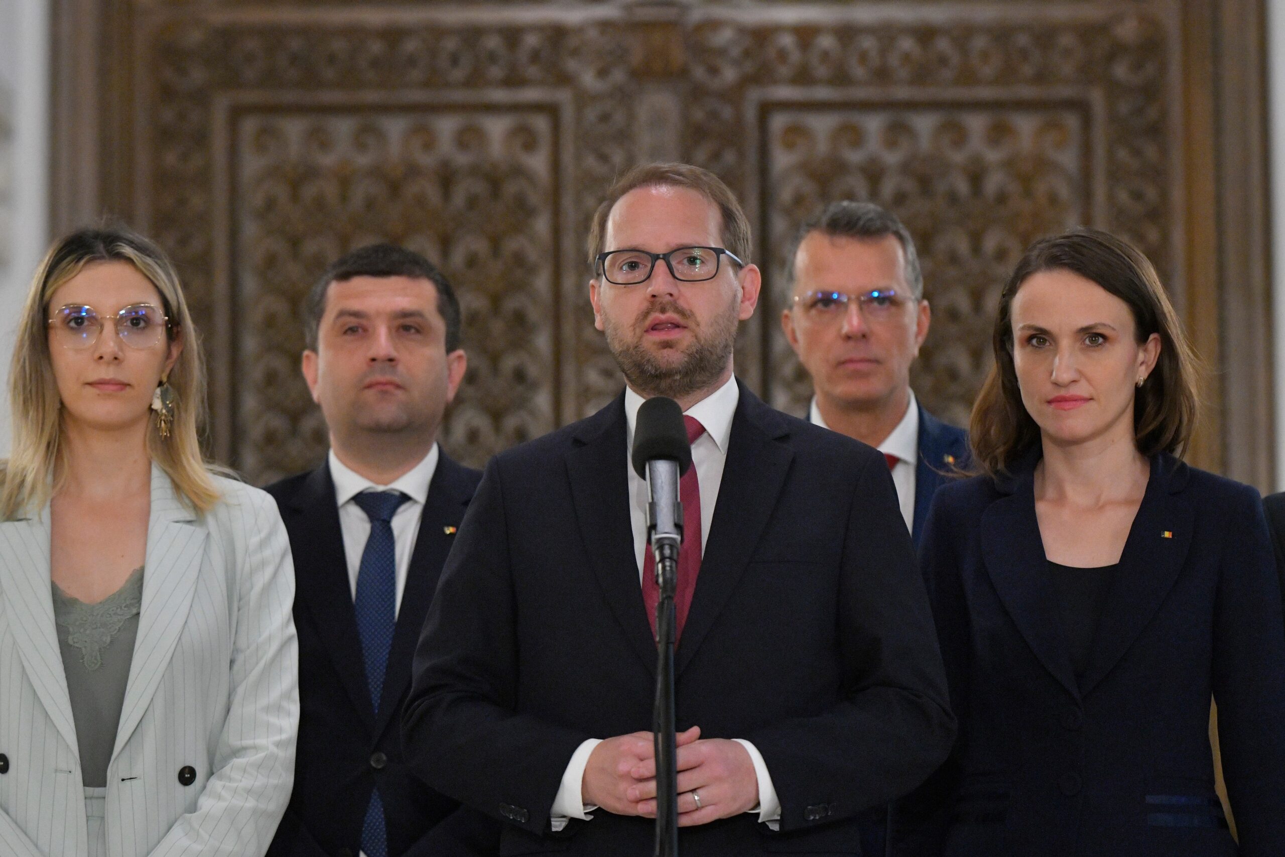 USR şi-a ales noul Birou Naţional. Cine face parte din conducere după intrarea partidului în opoziție