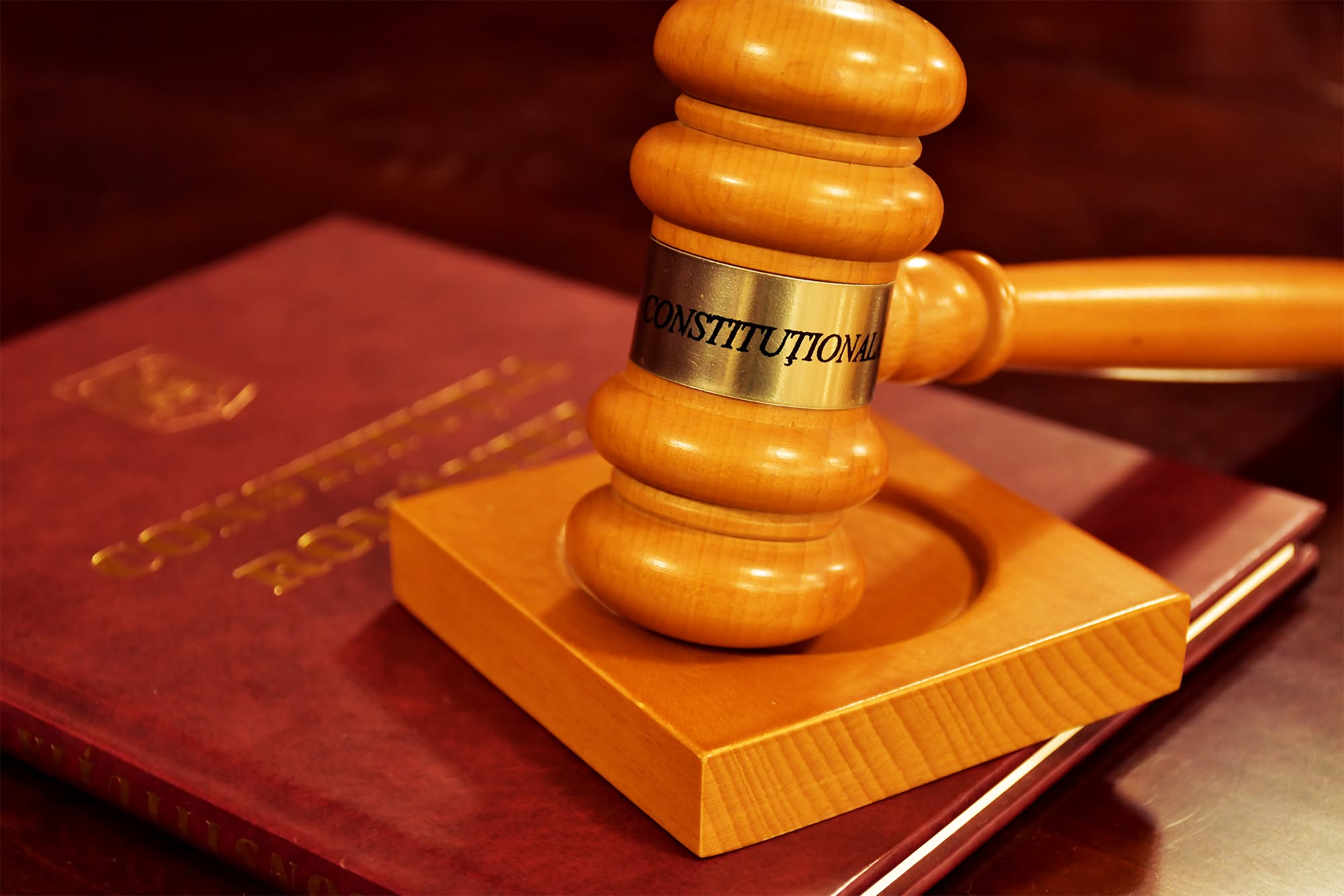 CCR decide astăzi în conflictul dintre Guvern și ÎCCJ
