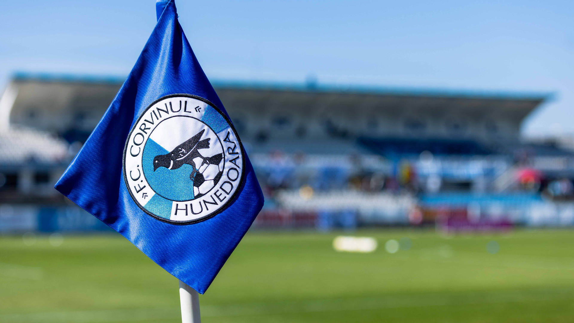 Stadionul Corvinul din Hunedoara, demolat pentru construirea unei noi arene