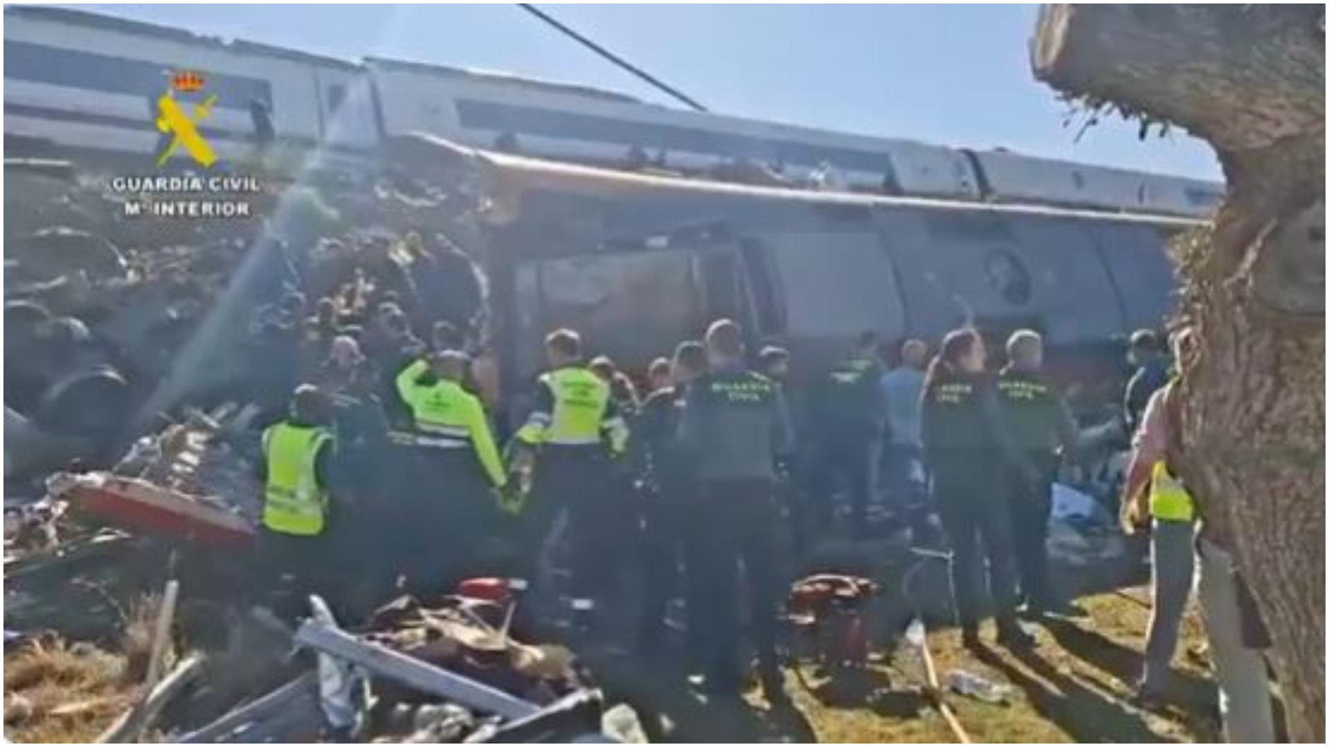 România și alte state europene, solidare cu Spania „în momentele dificile” de după accidentul feroviar în care au murit 30 de oameni și au fost răniți 80. Reacții de la oficiali europeni : Europa FM