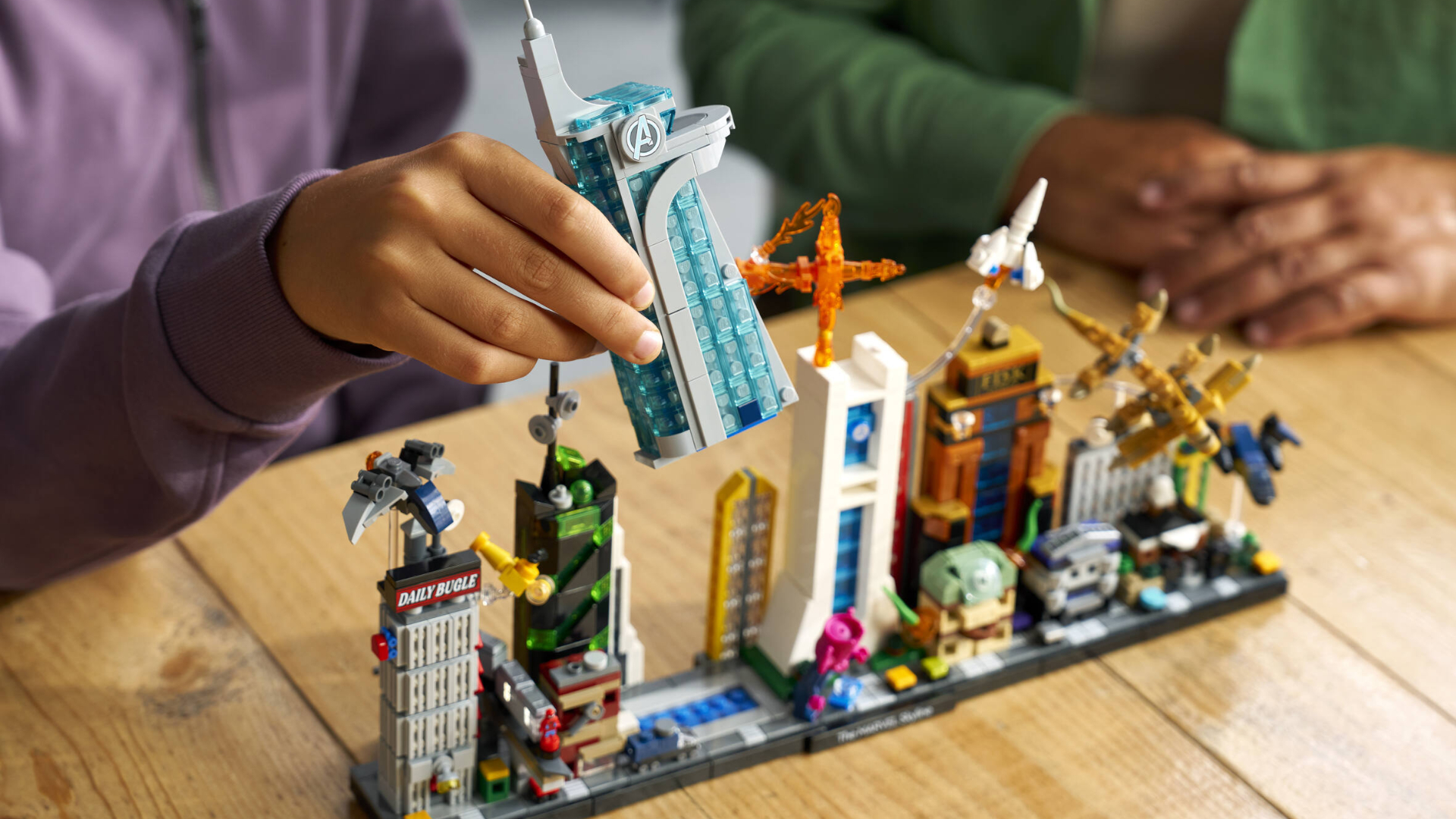 LEGO prezintă noi seturi Marvel și Star Wars la New York