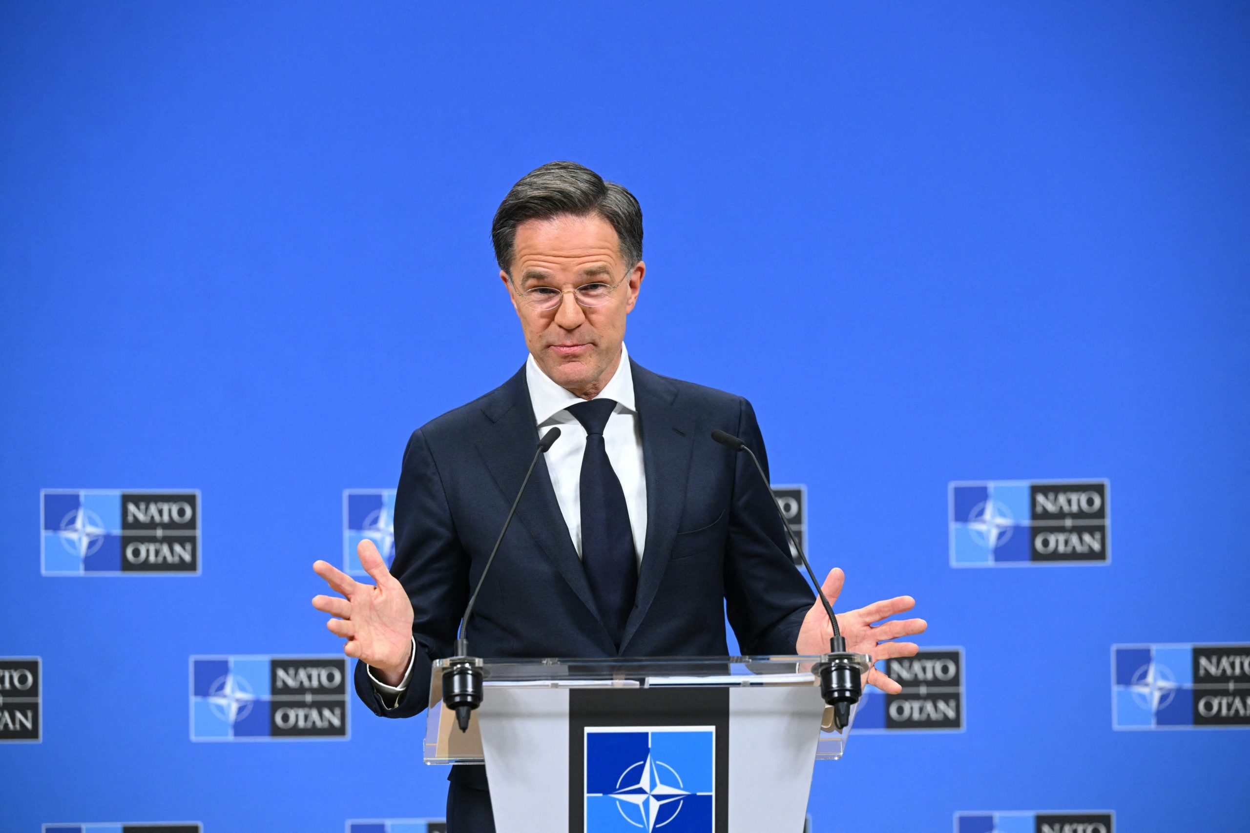 Șeful NATO a discutat cu Luca Niculescu despre Marea Neagră
