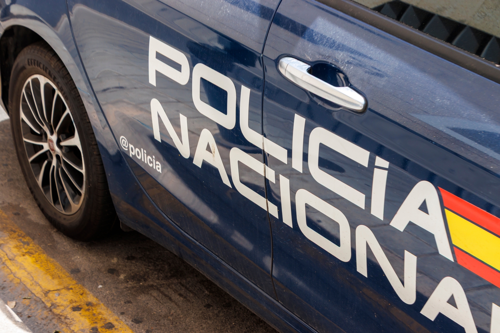 Adolescent român de 16 ani, suspectat că a condus gruparea KillSec, arestat în Spania