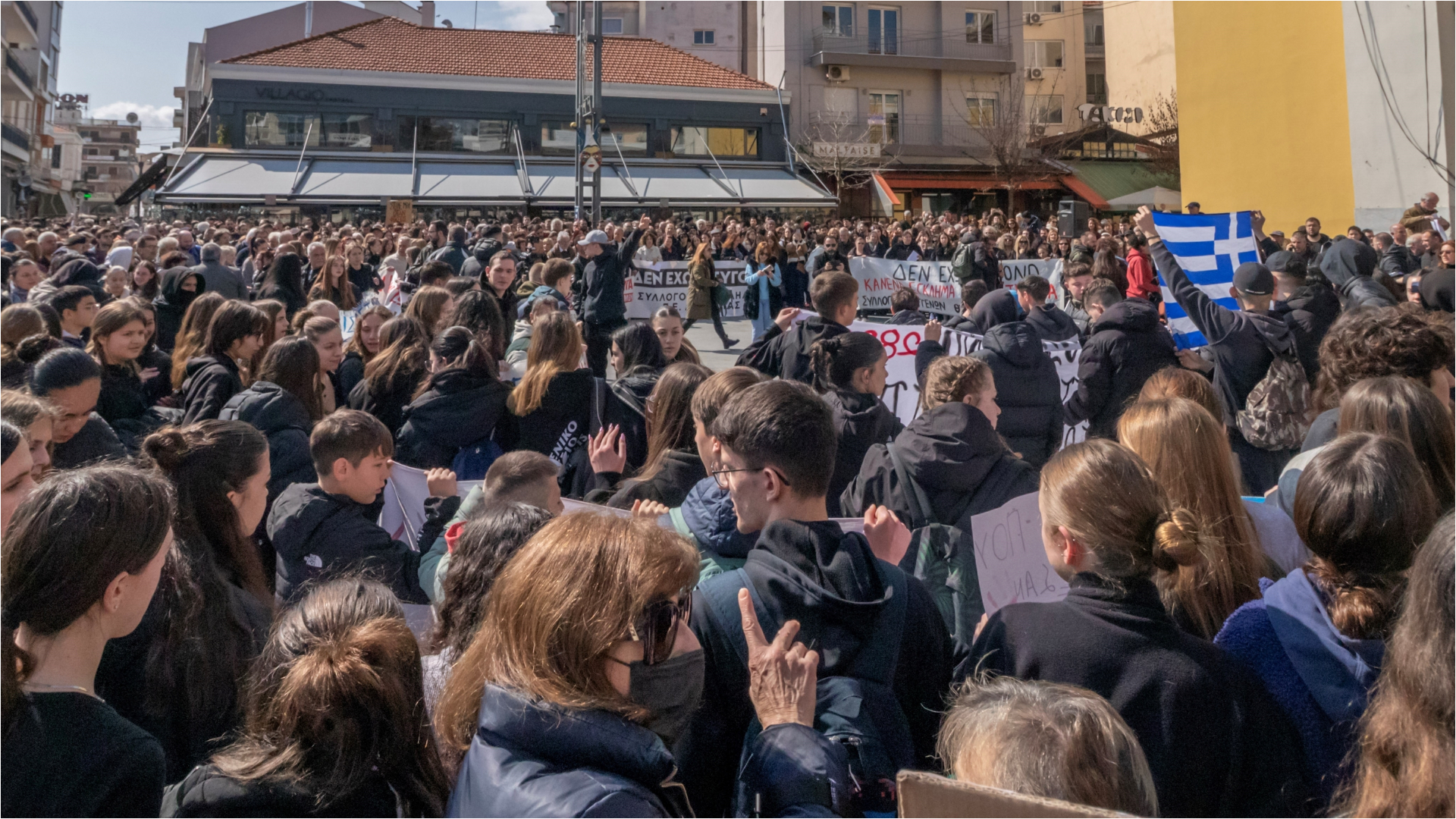 Proteste în mai multe țări europene. În Franța s-au închis muzeele, în Spania au ieșit în stradă pensionarii : Europa FM